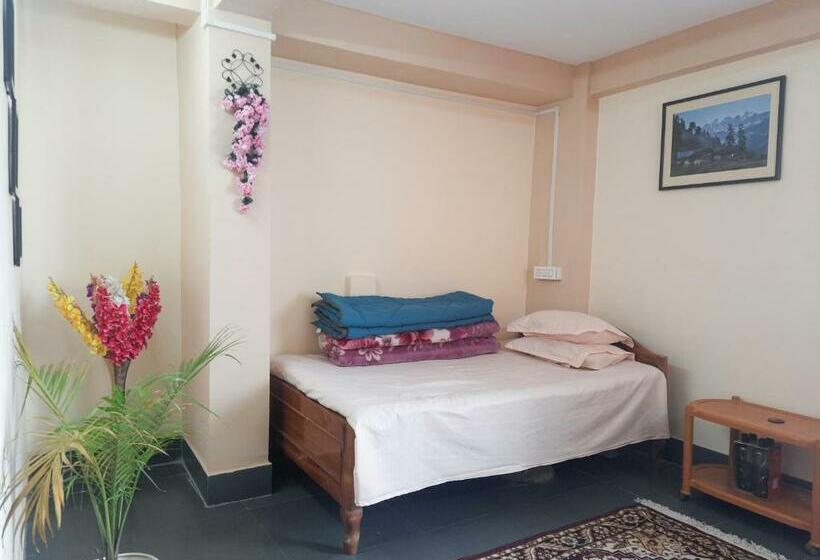 تختخواب در اتاق مشترک, Neora Backpackers Hostel