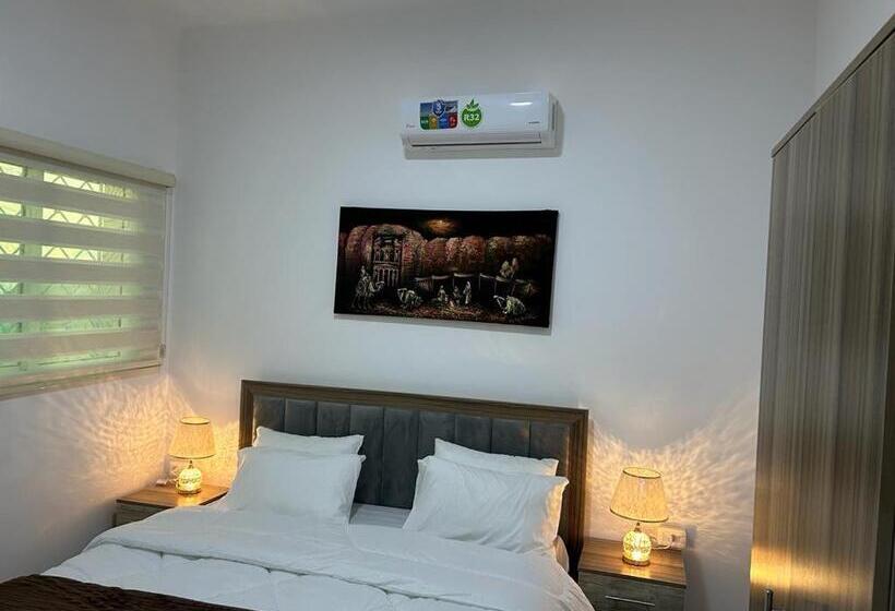 اتاق استاندارد یک نفره, Petra Pass Hostel