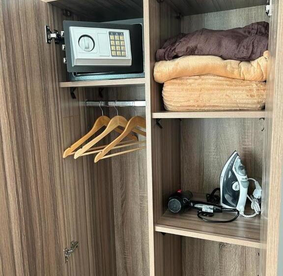 اتاق استاندارد, Petra Pass Hostel