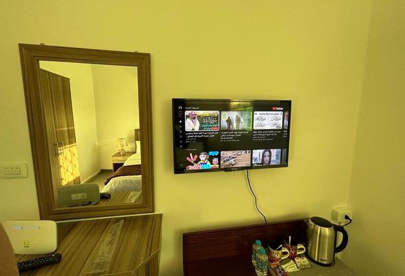 اتاق استاندارد سه نفره, Petra Pass Hostel