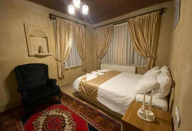 キングサイズベッドのスタンダードルーム, Arnovalley