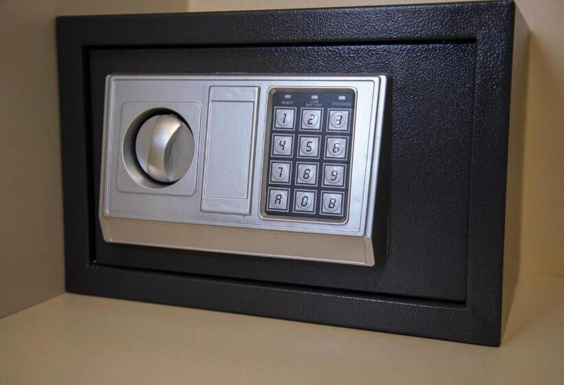 اتاق استاندارد, Essam Deluxe