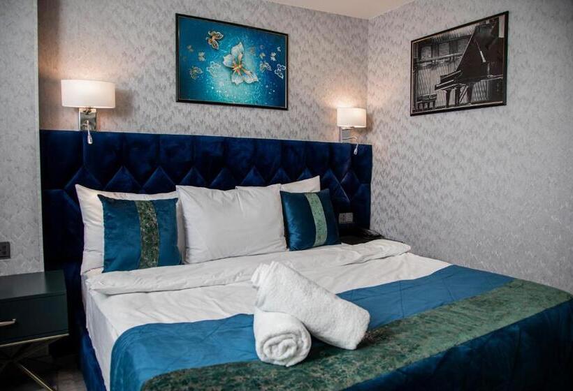 اتاق استاندارد با چشم‌انداز شهر, Essam Deluxe