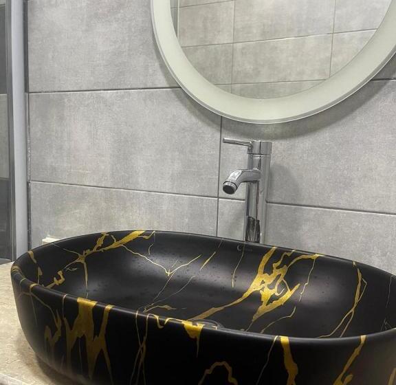 اتاق استاندارد با چشم‌انداز شهر, Essam Deluxe