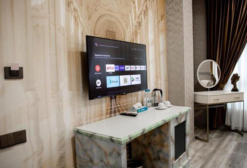 اتاق استاندارد با چشم‌انداز شهر, Essam Deluxe