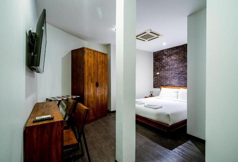 Quarto Deluxe, Go Inn The Grand Palace Mrt Samyot Station