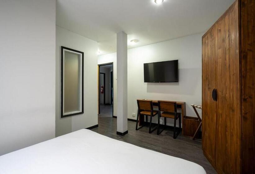 Quarto Deluxe, Go Inn The Grand Palace   Mrt Samyot Station