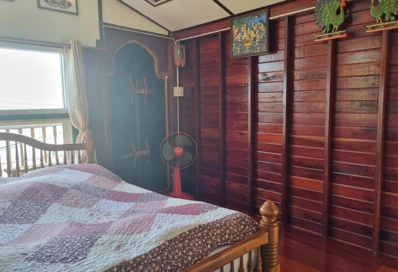 Quarto Estandar Vista Mar, บ้านนางฟ้า เกาะสีชัง Baan Nangfa