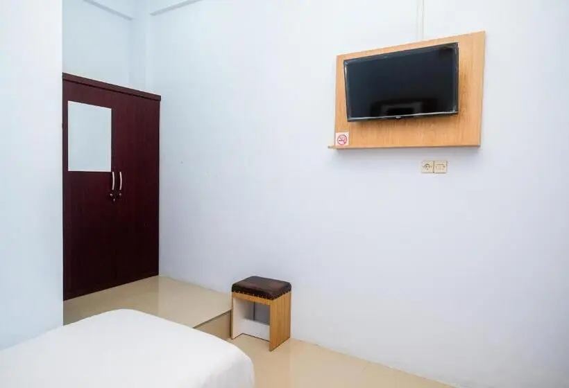 Superior-huone, Urbanview Syariah Wisma Nabil Solo