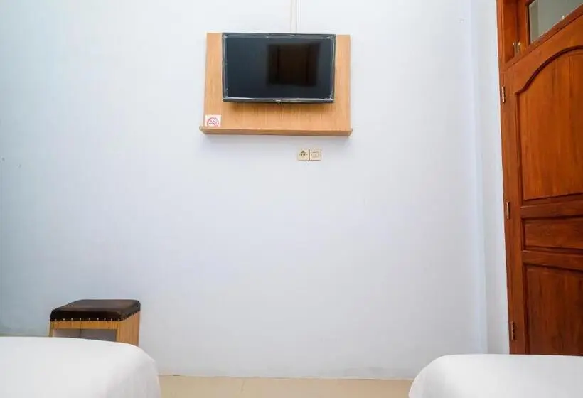 Superior-huone, Urbanview Syariah Wisma Nabil Solo