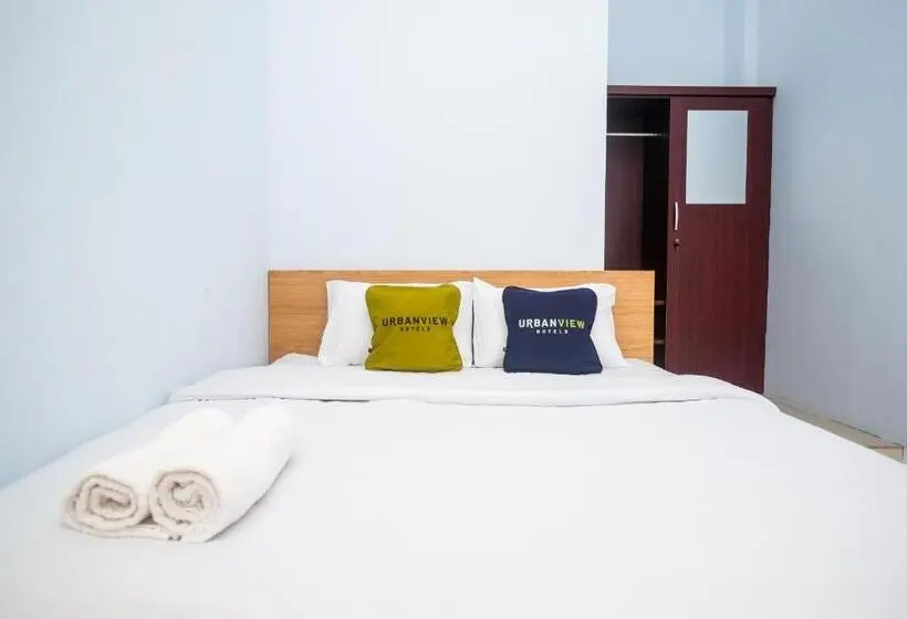 Deluxe-huone, Urbanview Syariah Wisma Nabil Solo