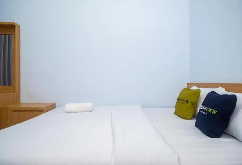 Deluxe-huone, Urbanview Syariah Wisma Nabil Solo
