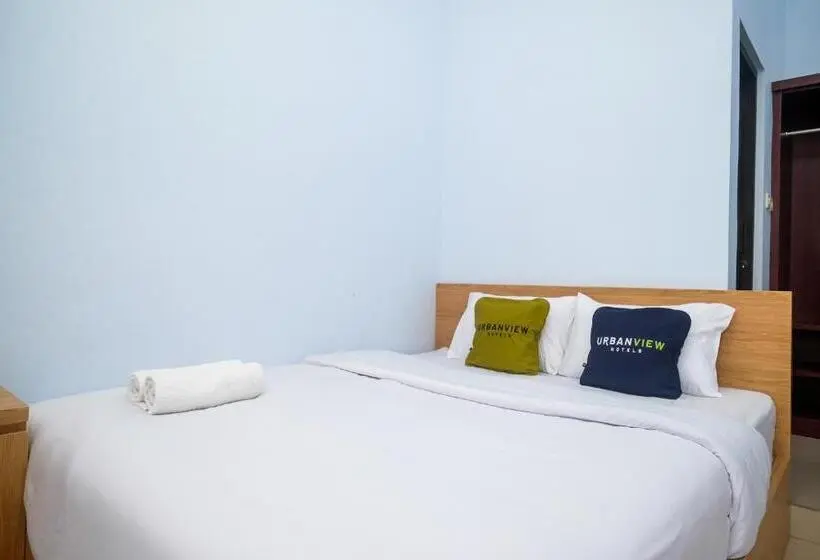 Deluxe-huone, Urbanview Syariah Wisma Nabil Solo