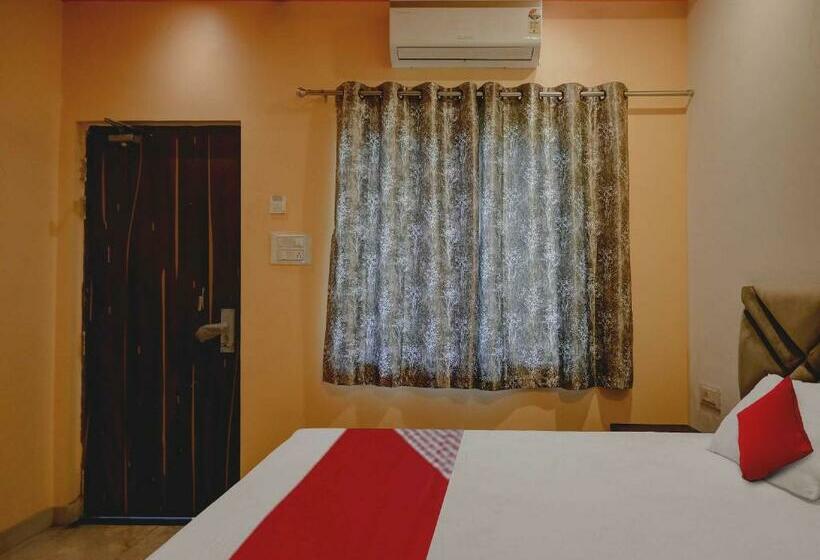 三人经典房间, O Club Toronto