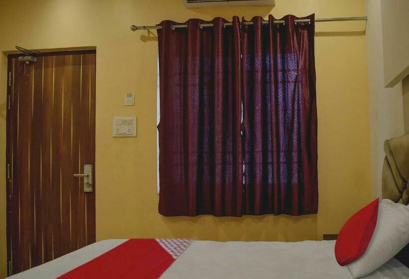 三人经典房间, O Club Toronto