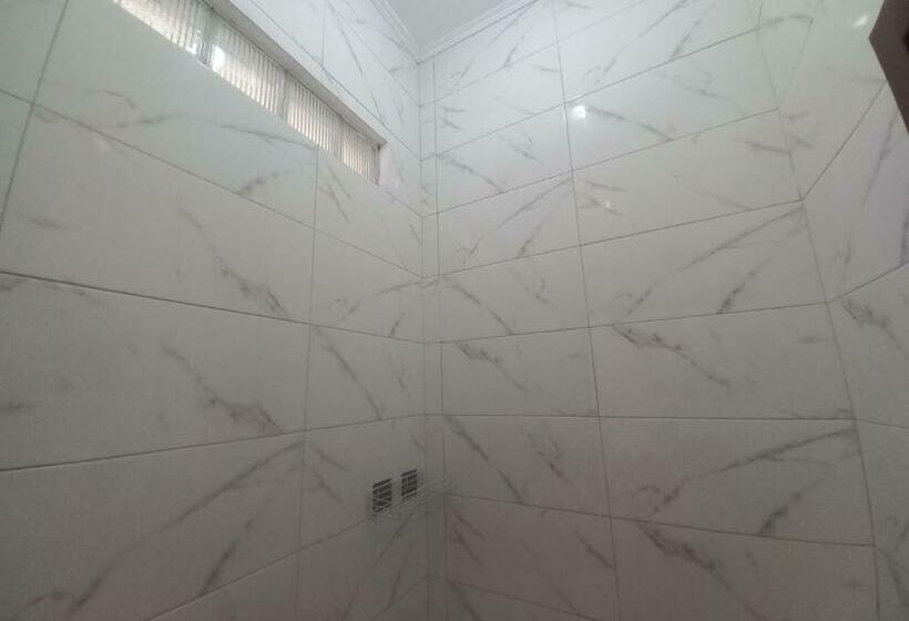 스탠다드 룸, Spot On 92415 Bima House Syariah