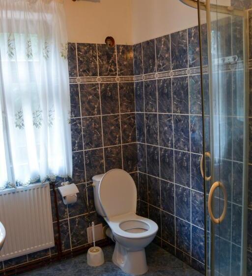 غرفة قياسية ثلاثية, Penzion U Parku