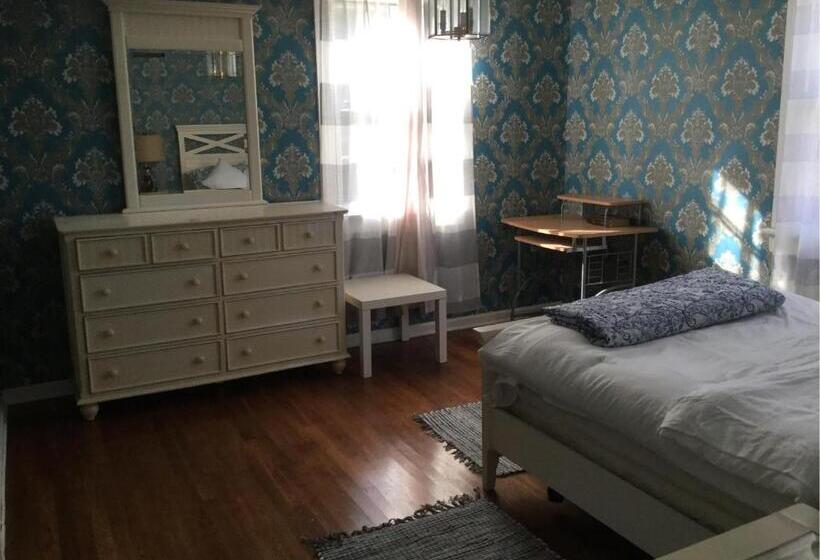 Номер Economy, Historic Sunshine Room