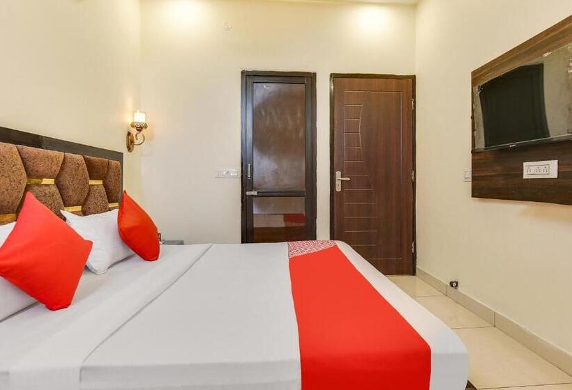 اتاق کلاسیک سه تخته, O Orchid Inn