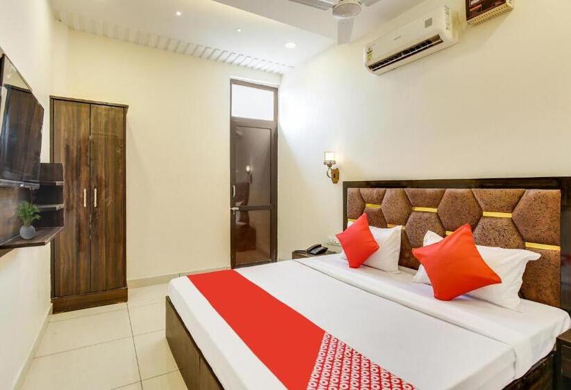 اتاق کلاسیک سه تخته, O Orchid Inn