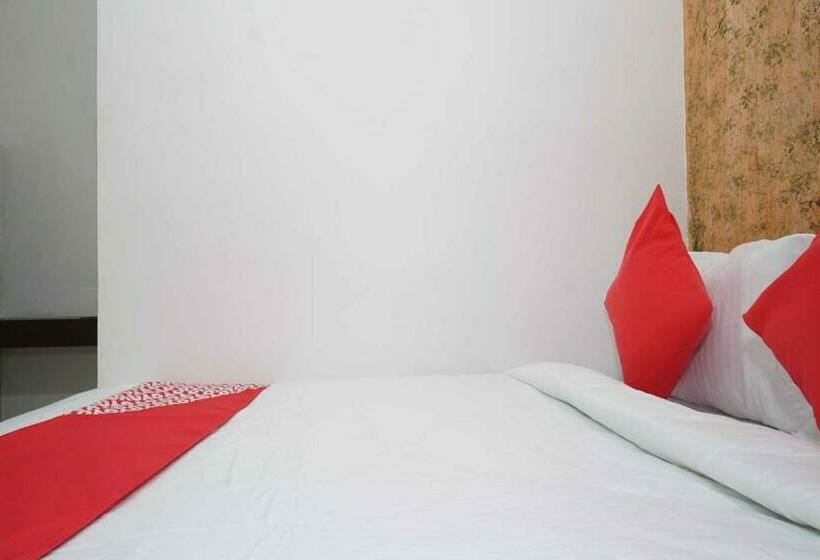 Трехместный Номер Классика, Oyo Flagship 81100  Sai Lodging