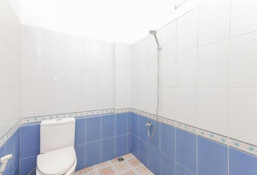 Кровать в Общей Комнате, Yayah Residence At Sawojajar Bogor Redpartner