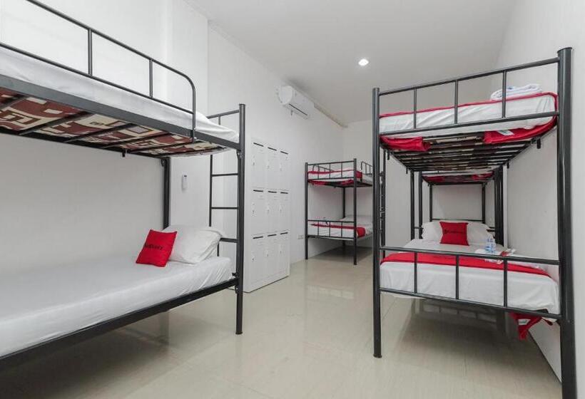 Кровать в Общей Комнате, Yayah Residence At Sawojajar Bogor Redpartner