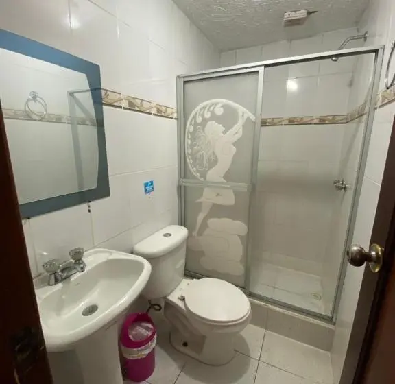 Standard Kolmen Hengen Huone Näkymä, Hostal Mollitiam