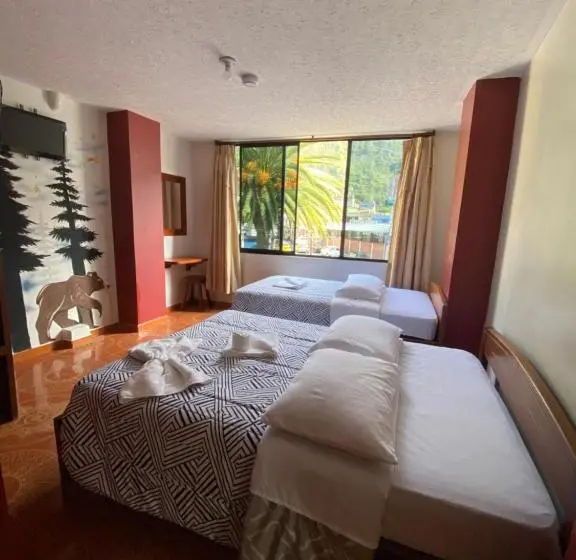 Standard Kolmen Hengen Huone Näkymä, Hostal Mollitiam