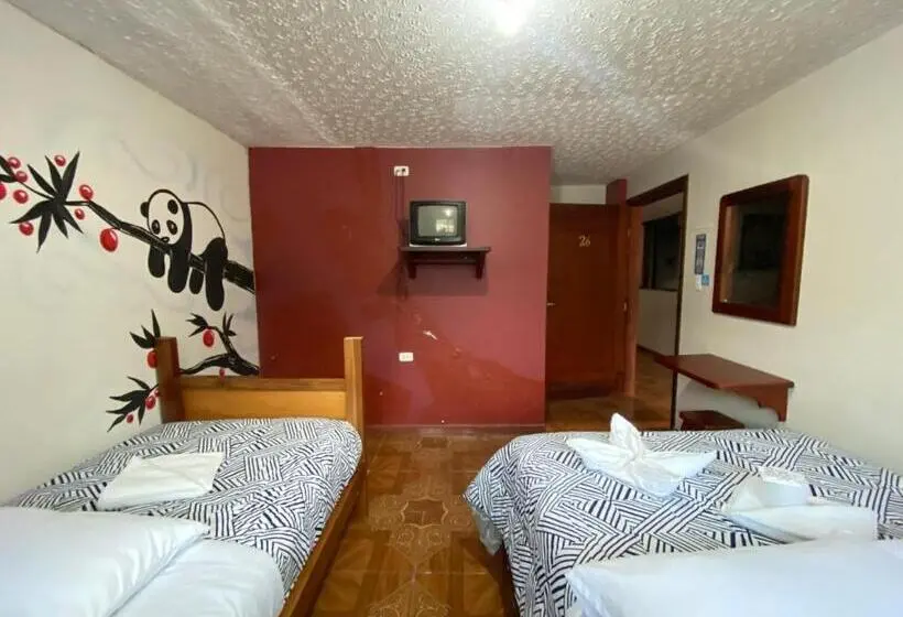 Standard Kolmen Hengen Huone Näkymä, Hostal Mollitiam