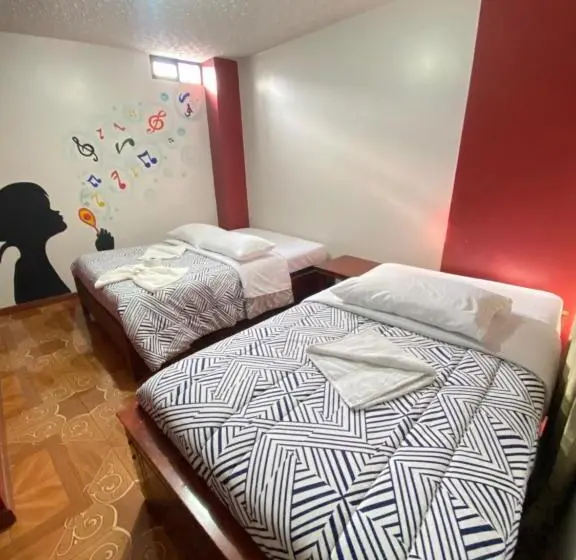 Economy Triple Room, Hostal Mollitiam