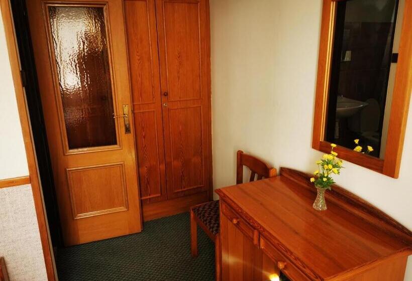 Четырехместный Номер Стандарт, Penzion Ráj