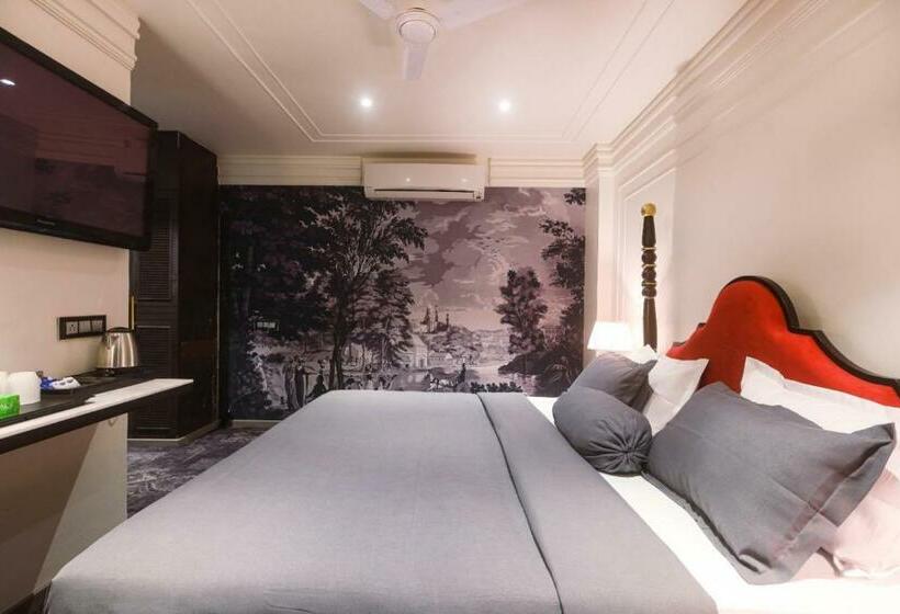 Quarto Deluxe, The Saga