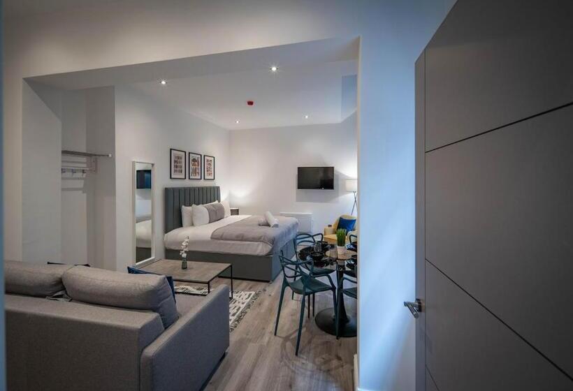 استودیوی استاندارد, Dream Apartments Harrington Street Liverpool
