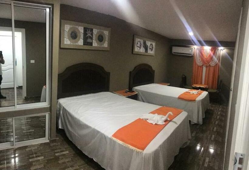 اتاق استاندارد, First Class