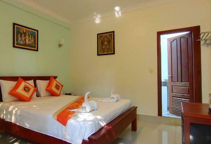 プールビュースタンダードルーム, La Villa D Alex