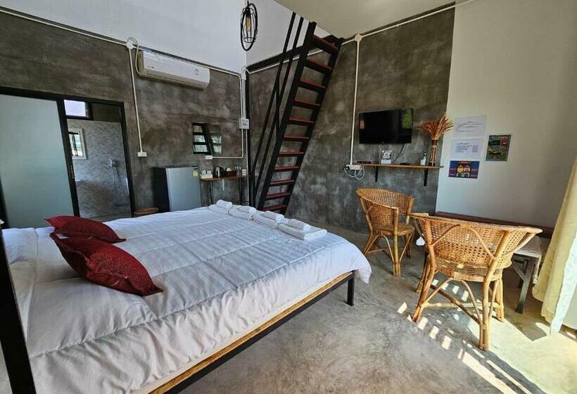 家庭套房, ไร่ปาริชาติ