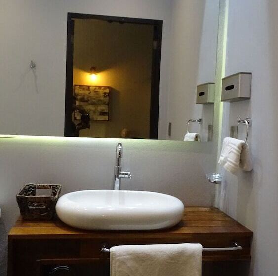 Люкс, Plaza De Armas