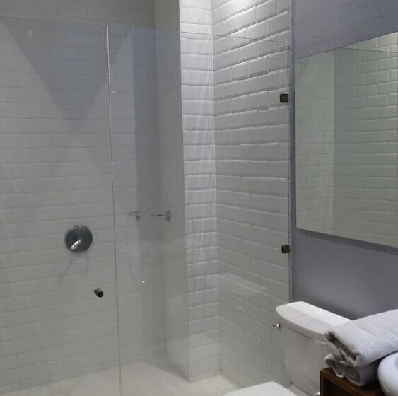 Люкс, Plaza De Armas