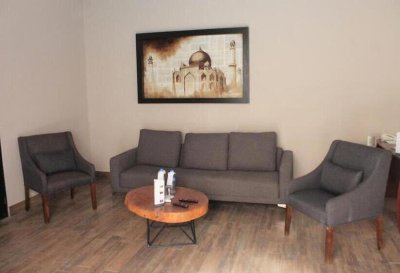 Люкс Superior, Plaza De Armas