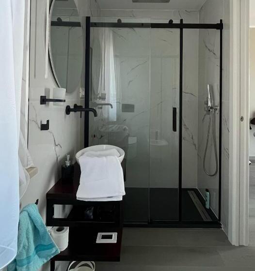 غرفة قياسية مطلّة علي البحر مزوَّدة بشُرفة, Aurantia   Mediterranean Tale