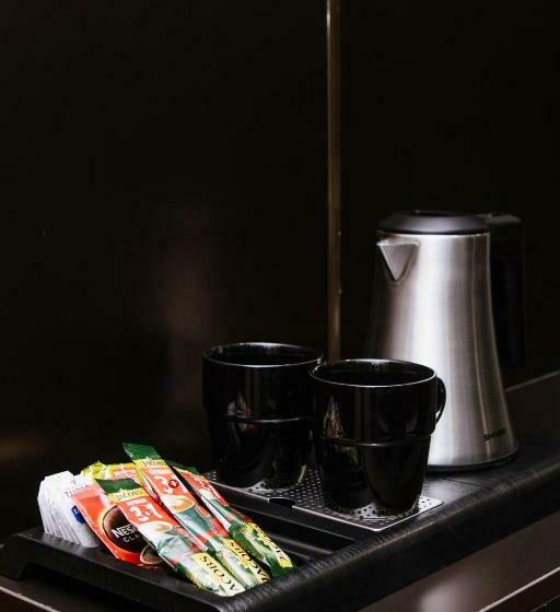 تختخواب در اتاق مشترک, Bed Pillow Hostel