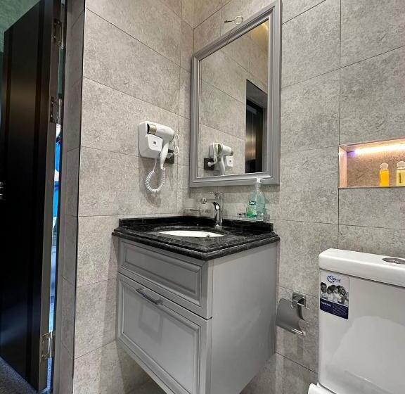 تختخواب در اتاق مشترک, Bed Pillow Hostel