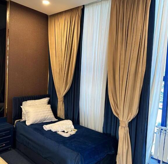 اتاق کلاسیک چهارنفره, Bed Pillow Hostel