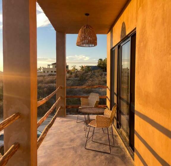 غرفة ديلوكس مطلّة علي البحر مزوَّدة بشُرفة, Baja Temple