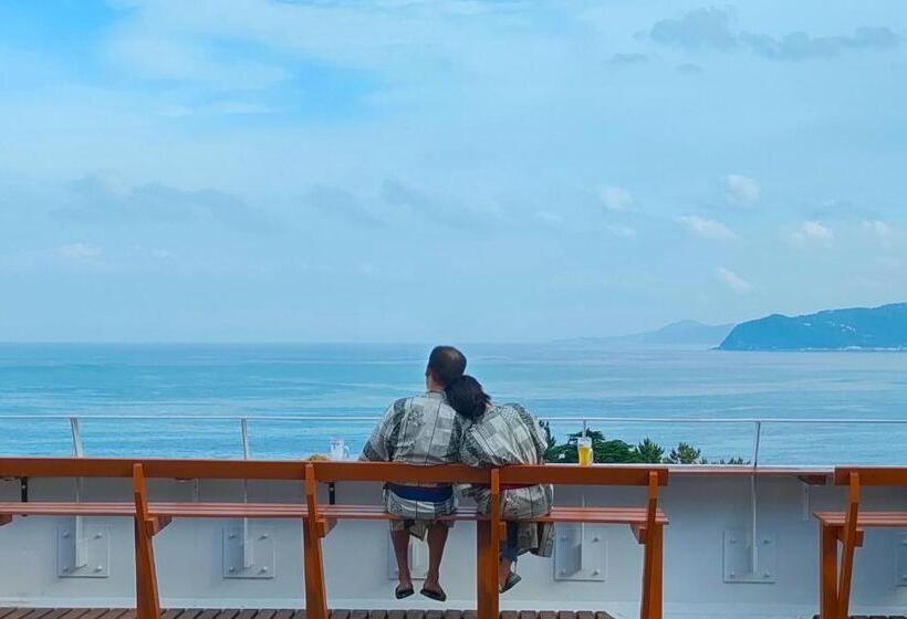 Четырехместный Номер Стандарт, Esperanza Resort Atami エスペランサリゾート熱海