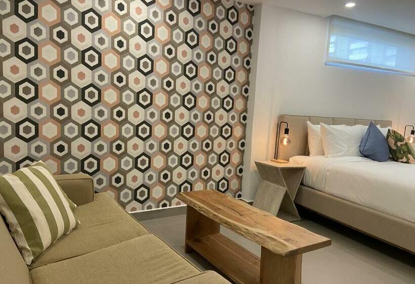 اتاق استاندارد سه نفره, La Calma Poshtel