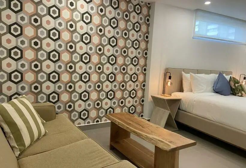 اتاق استاندارد سه نفره, La Calma Poshtel