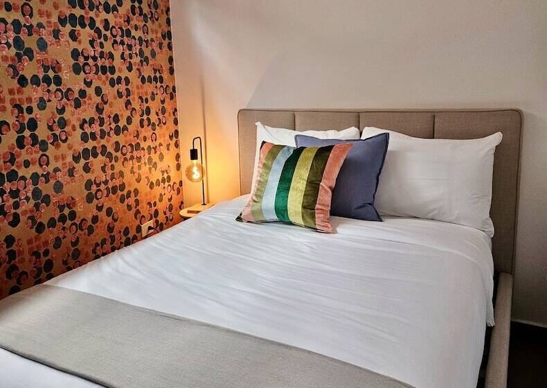 اتاق استاندارد, La Calma Poshtel