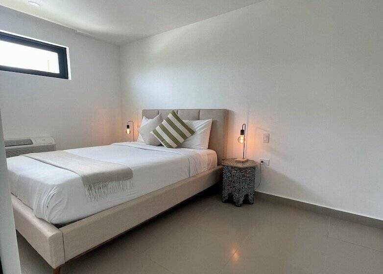 اتاق استاندارد با سرویس بهداشتی مشترک, La Calma Poshtel